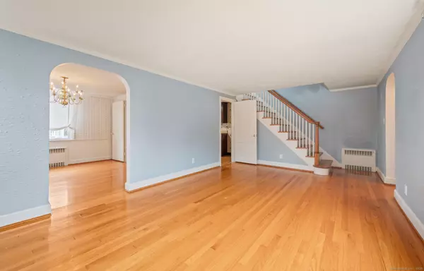 West Hartford, CT 06110,11 Parkview Road