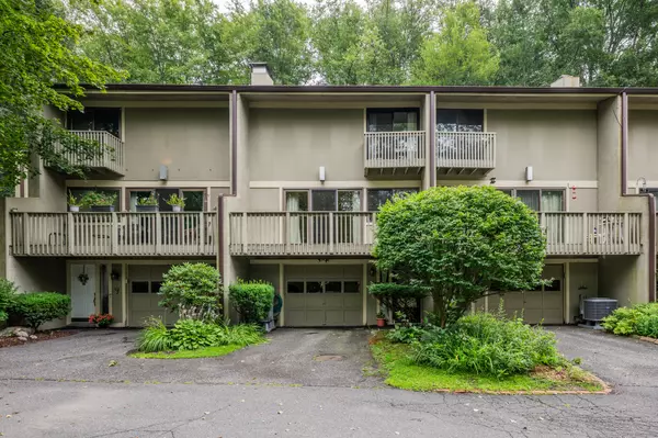 Woodbury, CT 06798,48 Clubhouse Drive #48