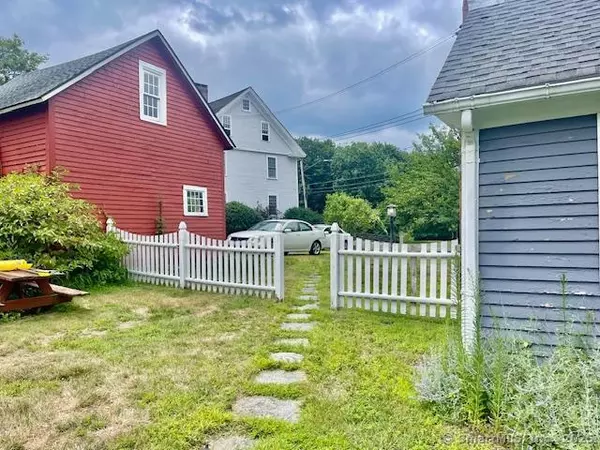Haddam, CT 06438,885 SAYBROOK Road