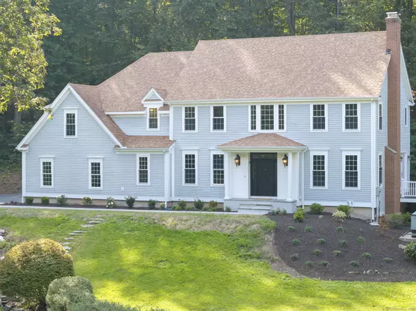 Glastonbury, CT 06033,1451 Diamond Lake Road