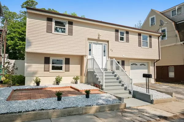 43 Stuart Avenue, New London, CT 06320