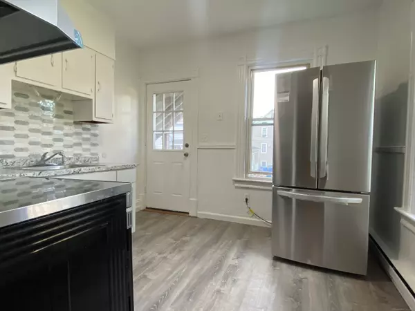 Norwich, CT 06380,48 Hunters Avenue #Apt 2 Front 2nd Fl