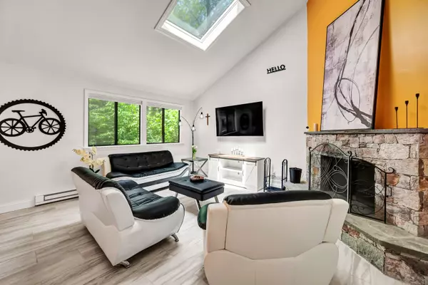 Torrington, CT 06790,213 Ledge Drive #213