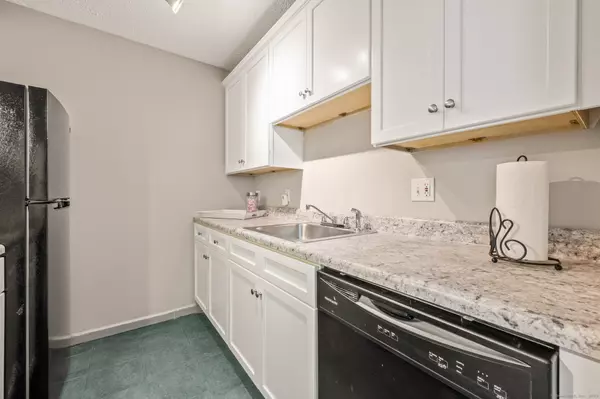 Middletown, CT 06457,1 Russell Street #APT 11