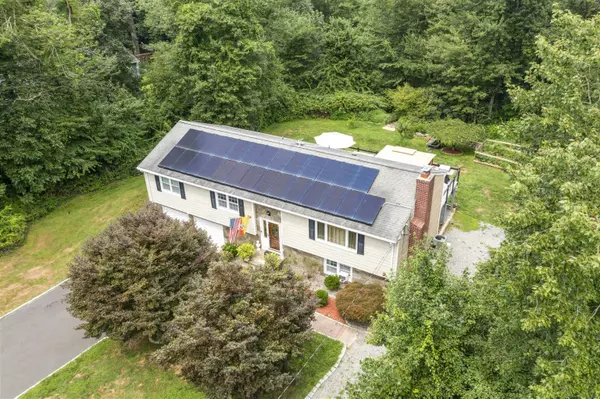 Monroe, CT 06468,40 Winthrop Place