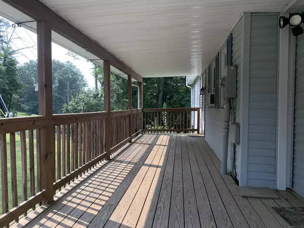 Willington, CT 06279,35 Schofield Road