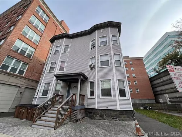 14 Relay Place #R2, Stamford, CT 06901