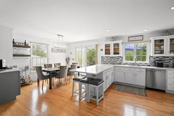 Ridgefield, CT 06877,21 Rustic Drive