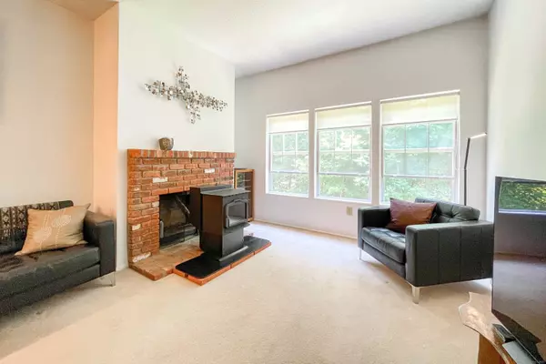 156 Rising Trail Drive #156, Middletown, CT 06457