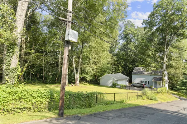 Newtown, CT 06482,21 Farview Drive
