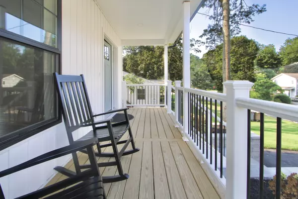 East Lyme, CT 06357,99 Spring Glen Road