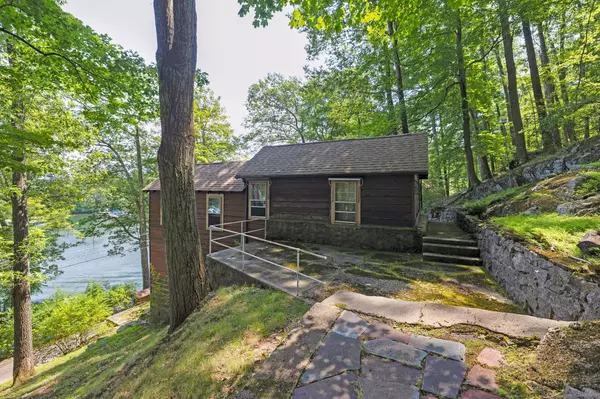 New Fairfield, CT 06812,69 Wood Creek Road
