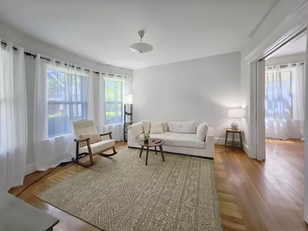 New Haven, CT 06511,138 Mansfield Street #APT 1