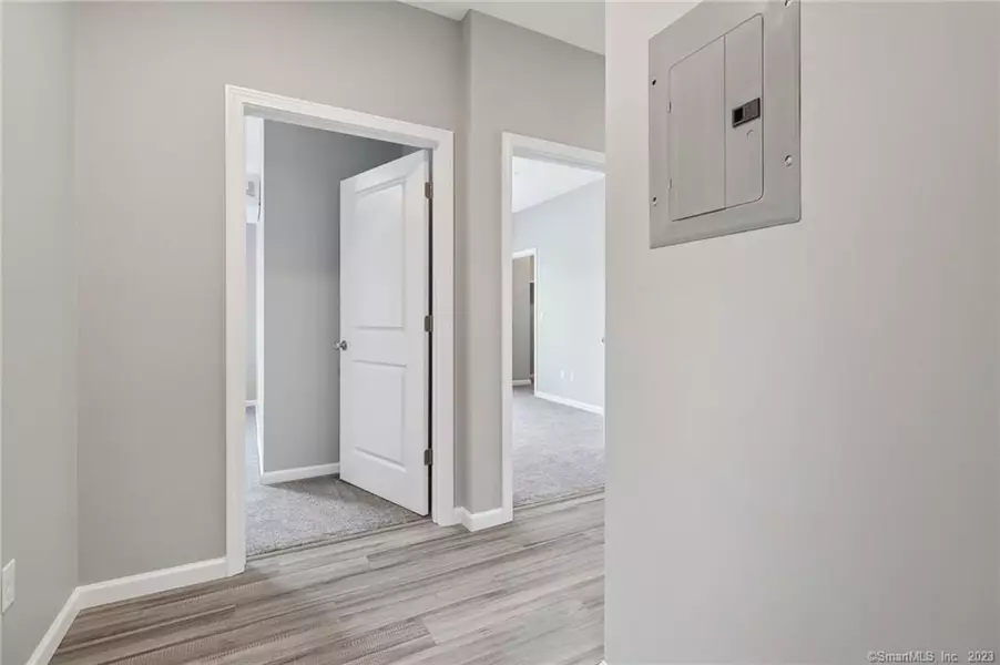 10 Steele Boulevard #202, Berlin, CT 06037