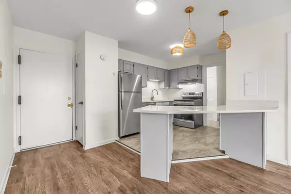 Stratford, CT 06615,115 Short Beach Road #104