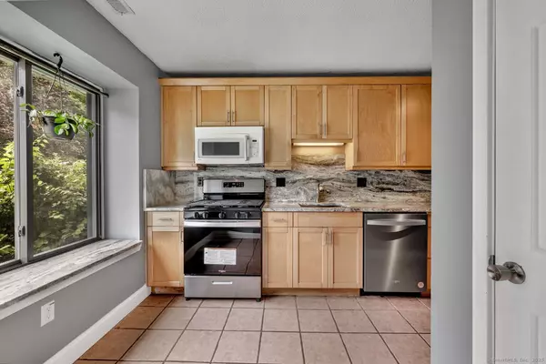 Farmington, CT 06032,129 Farmington Chase Crescent #129