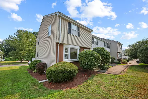 Glastonbury, CT 06033,8 Allspice Lane #8
