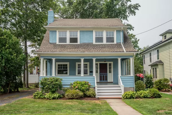 15 Lilley Road, West Hartford, CT 06119