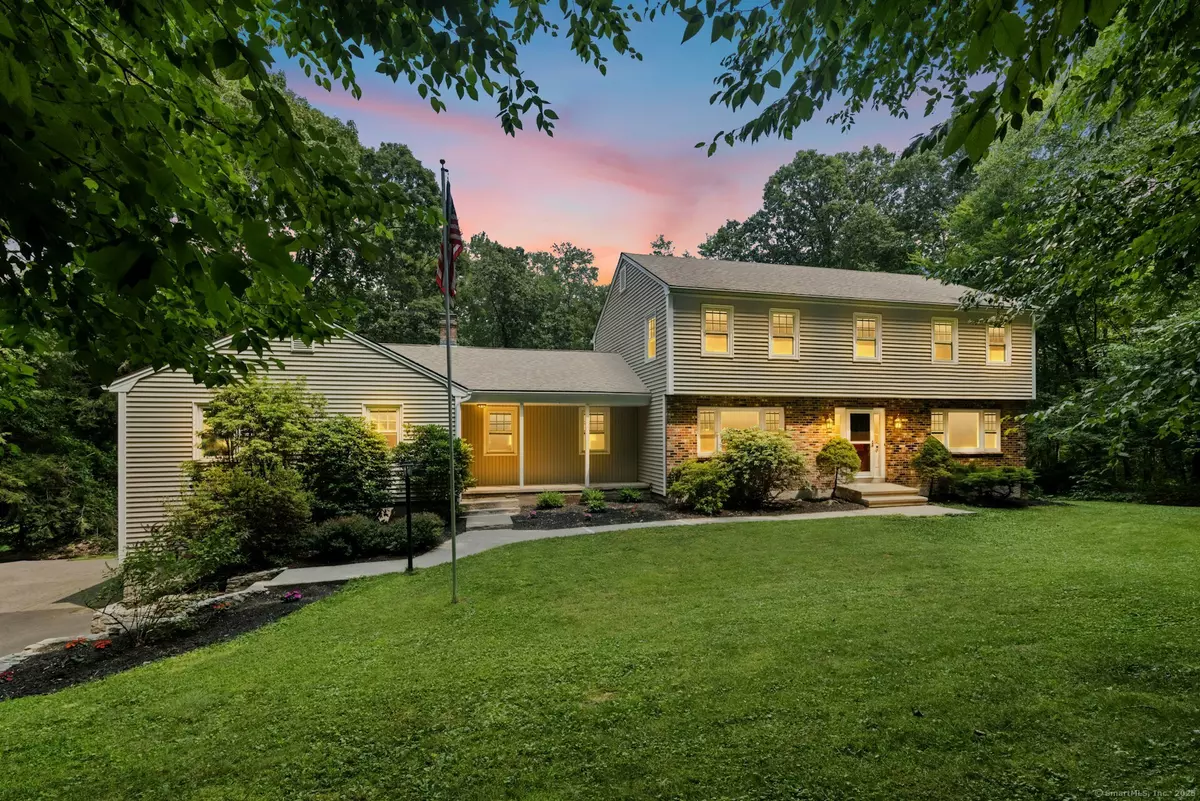 Southbury, CT 06488,133 Scatacook Lane