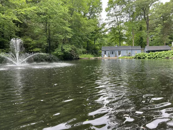 Newtown, CT 06470,29 Parmalee Hill Road