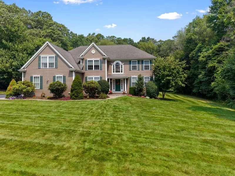 15 Harvest Glen, East Lyme, CT 06333