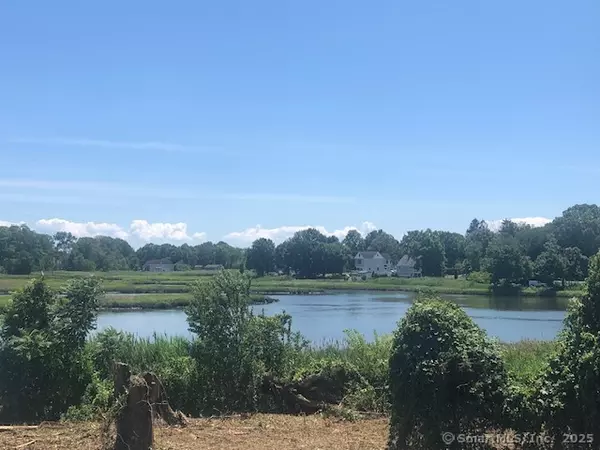 Branford, CT 06405,25 South Montowese Street