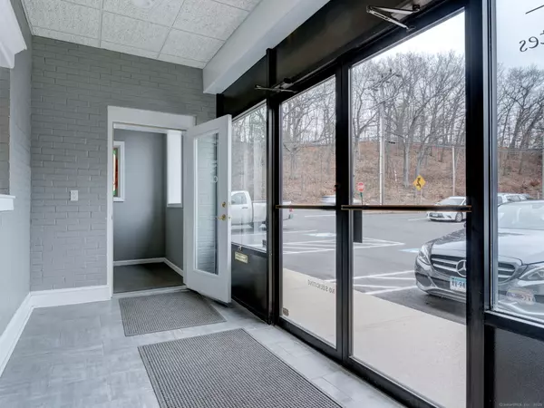 Southington, CT 06489,100 Queen Street #6 - C