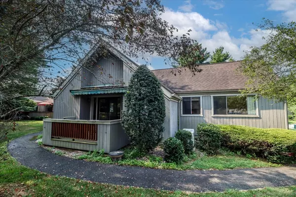 445 North Trail #A, Stratford, CT 06614