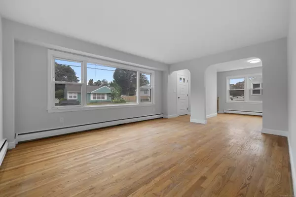 Groton, CT 06340,12 Burgess Place