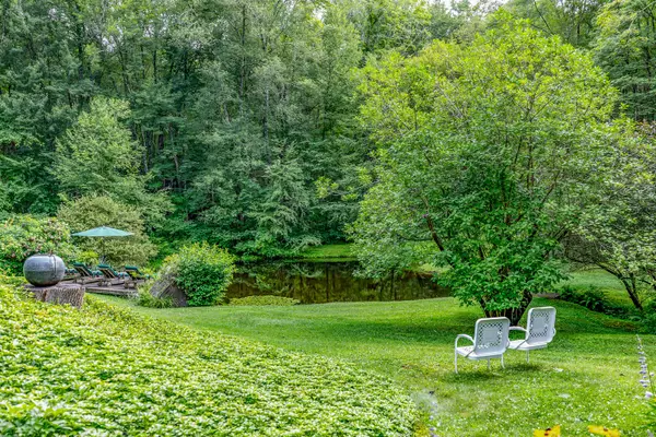 Roxbury, CT 06783,50 Southbury Road