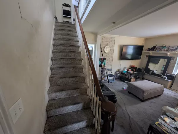 Waterbury, CT 06704,55 Hill Street