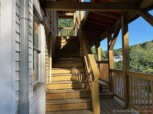 Norwich, CT 06360,27 North Main Street #3