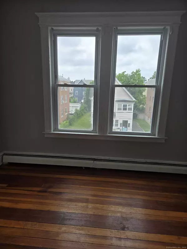 Hartford, CT 06114,66 Standish Street #3W