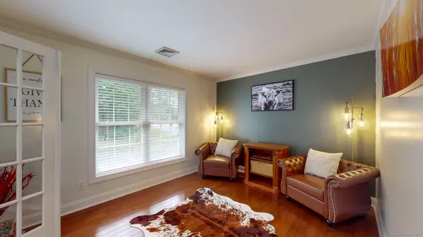 Groton, CT 06340,36 Whittaker Lane