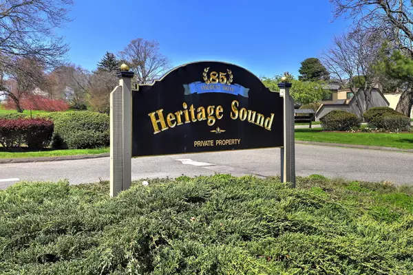 Milford, CT 06460,85 Viscount Drive #2F