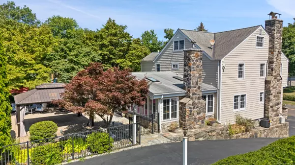 Stamford, CT 06905,24 Haig Avenue