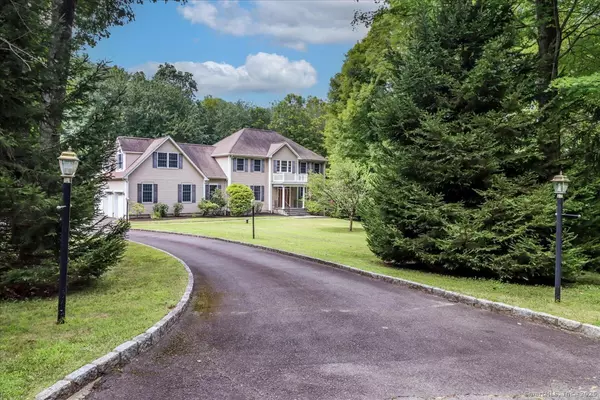 3 Saugatuck Ridge Road, Danbury, CT 06810