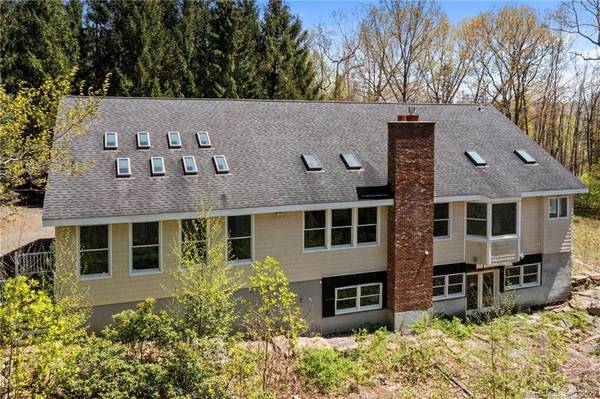 310 Hart Road, Guilford, CT 06437