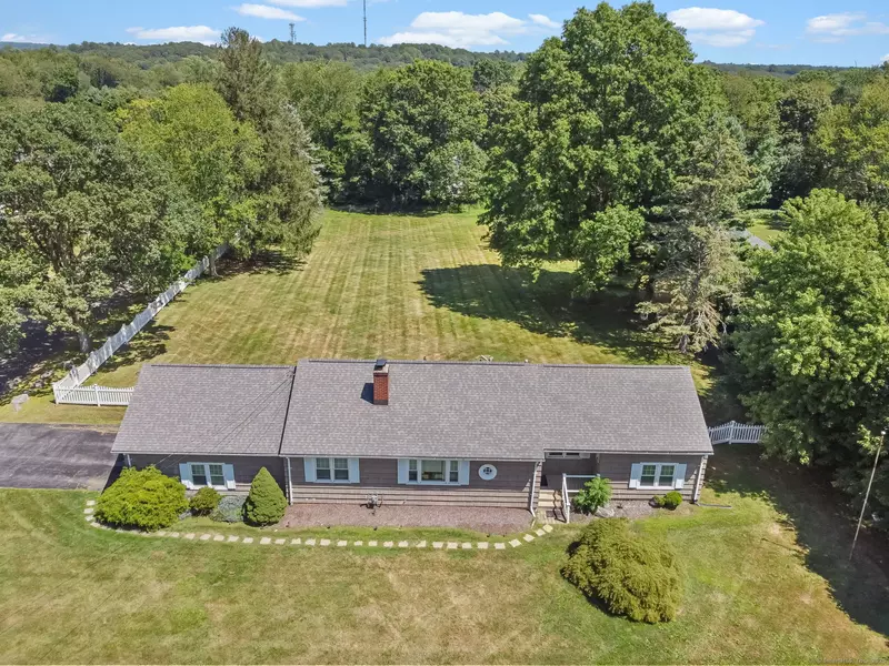 918 Daniels Farm Road, Trumbull, CT 06611