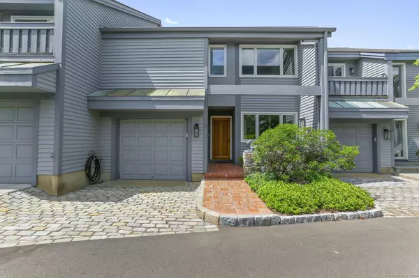 Norwalk, CT 06855,1 Island Drive #18