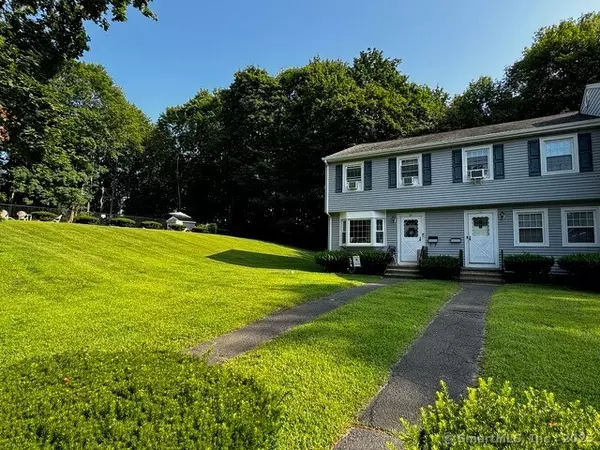 28 Drummers Lane #28, Bethel, CT 06801