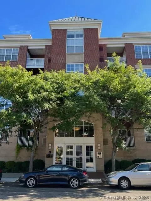 25 Adams Avenue #201, Stamford, CT 06902
