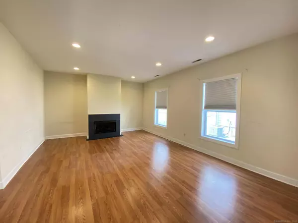 Danbury, CT 06810,20 Benedict Avenue #A