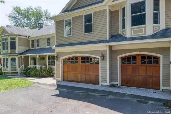 30 Cadwell Place, Branford, CT 06405