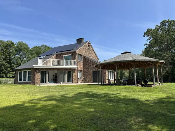 322 Buff Cap Road, Tolland, CT 06084