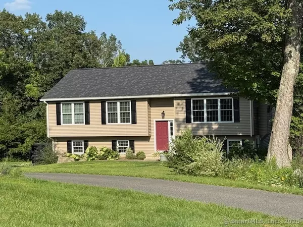 10 Hawthorne Lane, New Milford, CT 06776