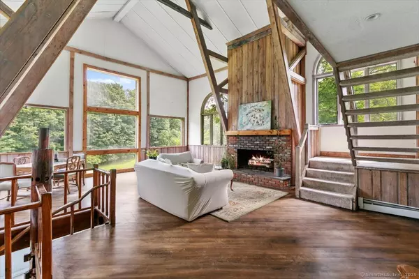 Woodbury, CT 06798,94 Old Town Farm Road