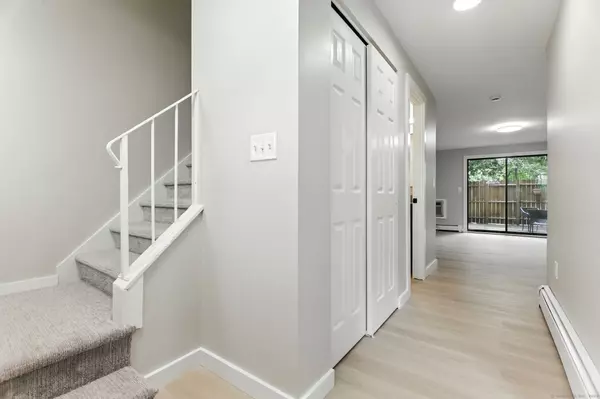 East Hartford, CT 06118,186 Wakefield Circle #186