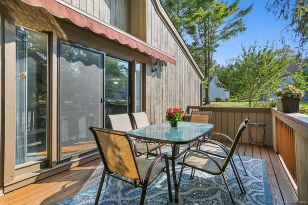 248 South Trail #B, Stratford, CT 06614