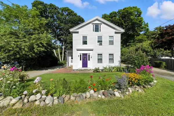 24 Liberty Street, Clinton, CT 06413